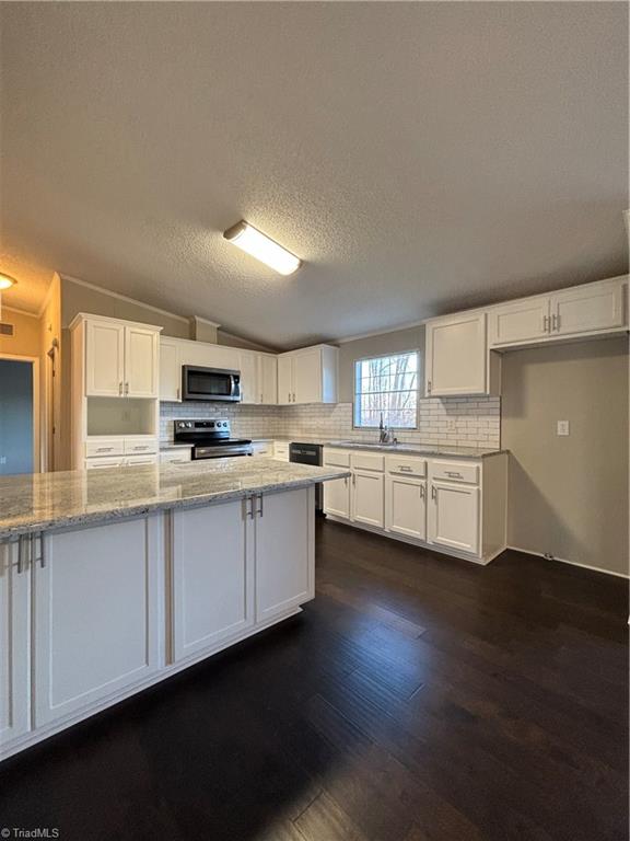 1133 Angell Road Madison, NC 27025 - Photo 5 of 19