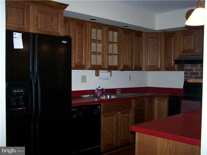 70 Stonegate Road Quakertown, PA 18951 - Photo 5 of 13 Kitchen