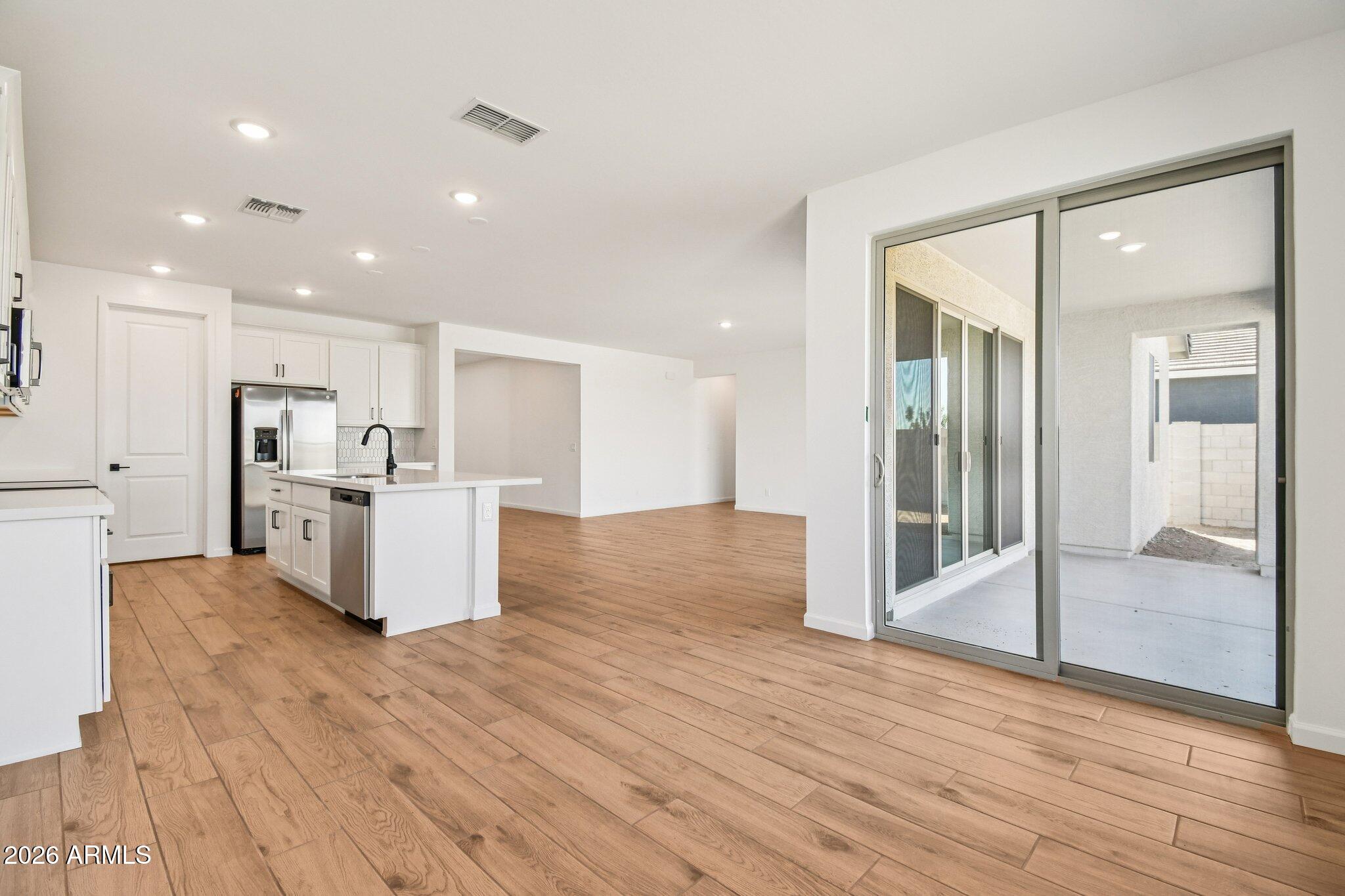 32116 Buckaroo Road San Tan Valley, AZ 85140 - Photo 11 of 48 11-web-or-mls-Buckaroo Rd-S0403-011