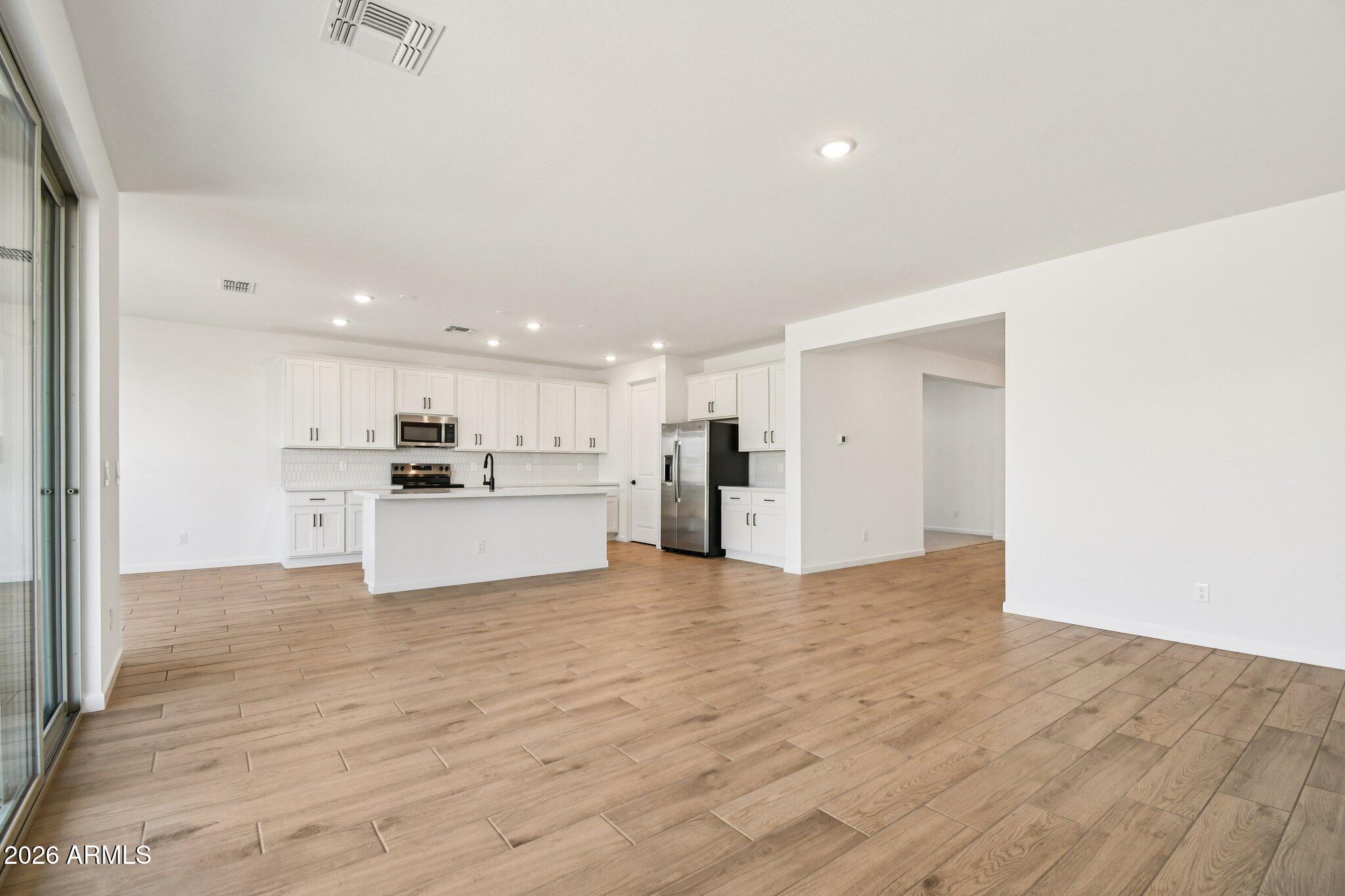 32116 Buckaroo Road San Tan Valley, AZ 85140 - Photo 10 of 48 10-web-or-mls-Buckaroo Rd-S0403-010