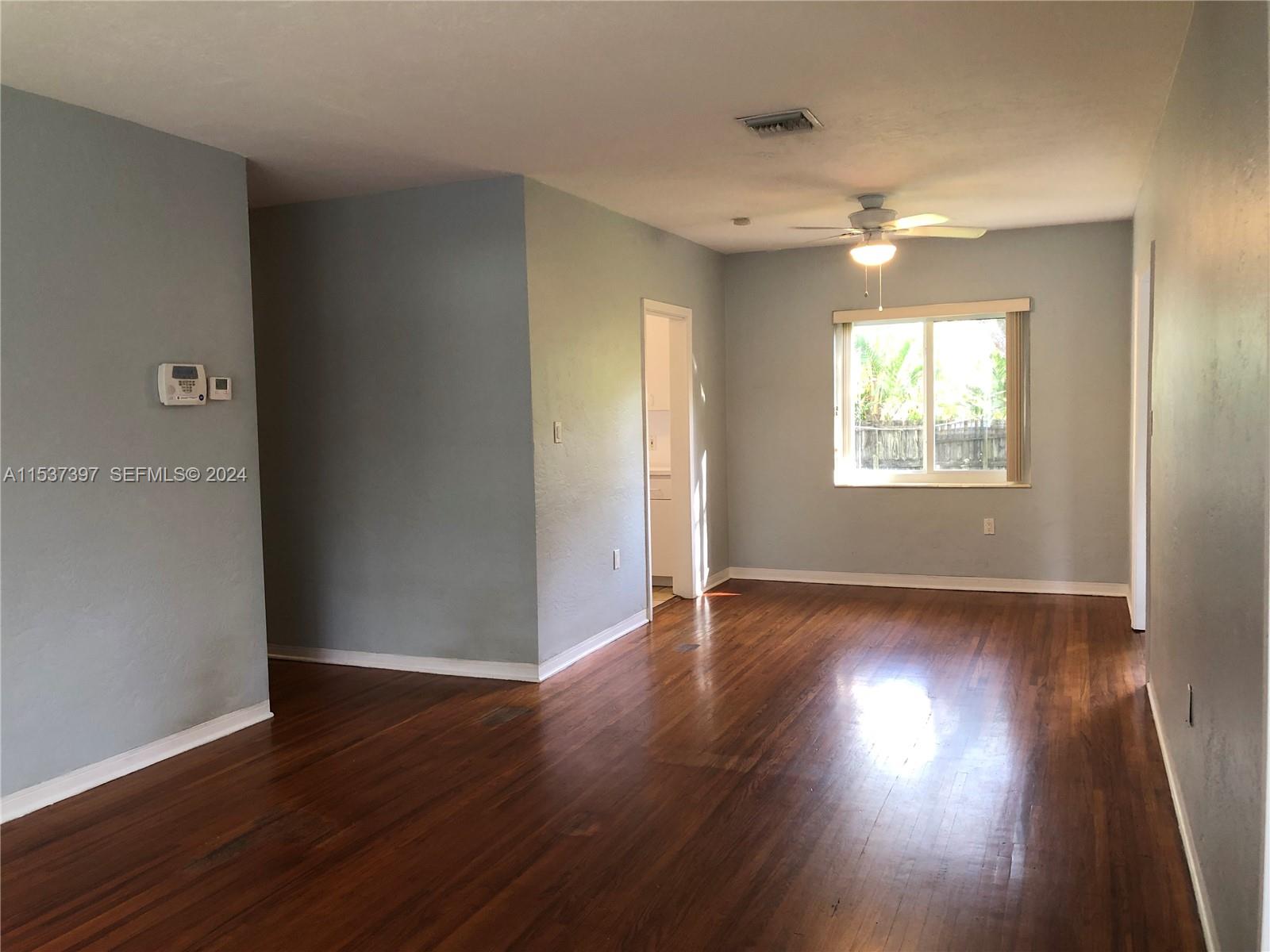 5960 Southwest 48th Street Miami, FL 33155 - Photo 3 of 10 Gallery Image 3