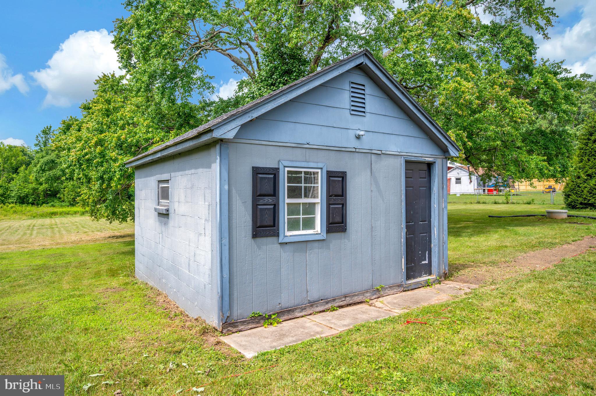 13832 Post Oak Road Spotsylvania, VA 22551 - Photo 16 of 62 Shed