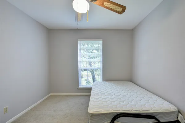 $1,100 | 2800 Jeanetta Street, Unit 2302, Houston, TX 77063