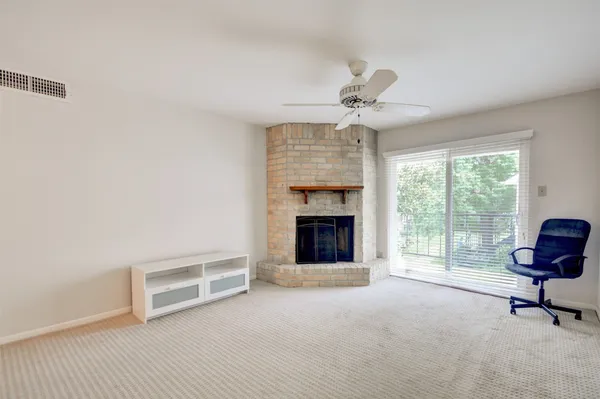 $1,100 | 2800 Jeanetta Street, Unit 2302, Houston, TX 77063