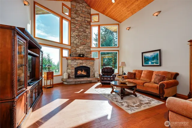 $1,425,000 | 644 Bywater Way, Port Ludlow, WA 98365