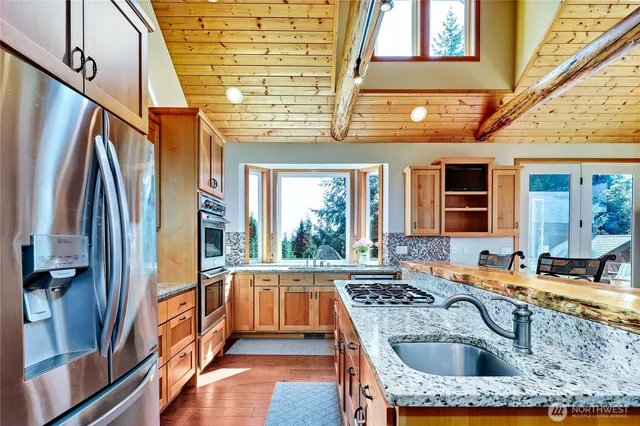 $1,425,000 | 644 Bywater Way, Port Ludlow, WA 98365