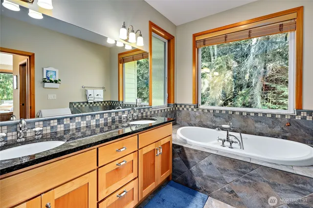 $1,425,000 | 644 Bywater Way, Port Ludlow, WA 98365