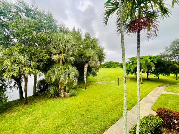 $2,650 | 2054 Alta Meadows Lane, Unit 2407, Delray Beach, FL 33444