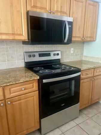 $2,650 | 2054 Alta Meadows Lane, Unit 2407, Delray Beach, FL 33444