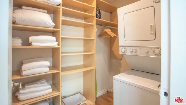 $4,900 | Ocean Avenue, Santa Monica, CA 90405