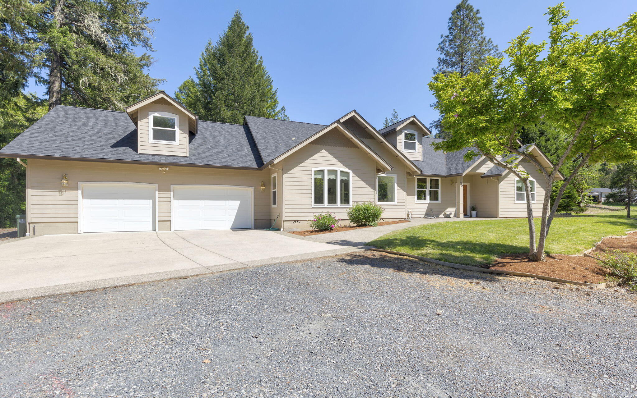 45 Marble Mountain Road Grants Pass, OR 97527 - Photo 40 of 40 Low maintenace landcape with irrigation through out.