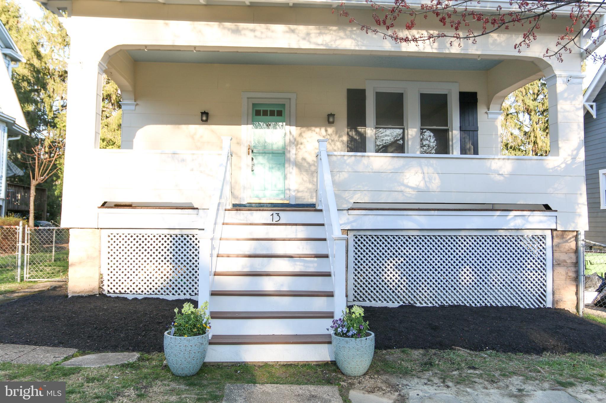 13 Mallow Hill Road Baltimore, MD 21229 - Photo 27 of 35 Beautiful new Trex Stairs to the Front Porch