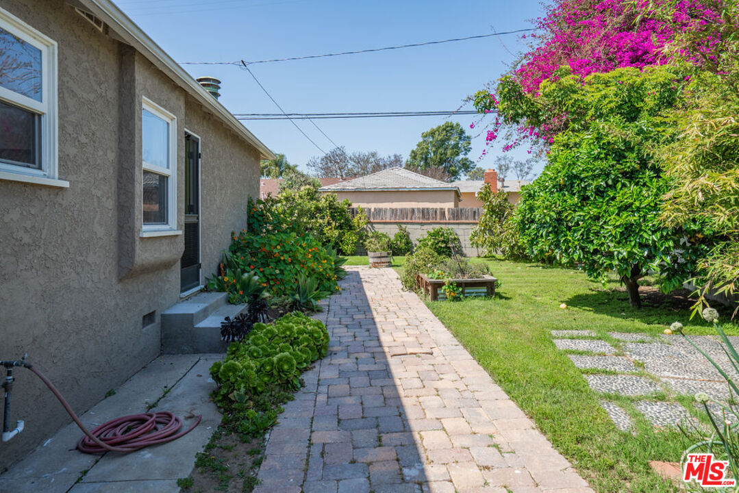 5343 Blanco Way Culver City, CA 90230 - Photo 28 of 30 a view of a house with a backyard