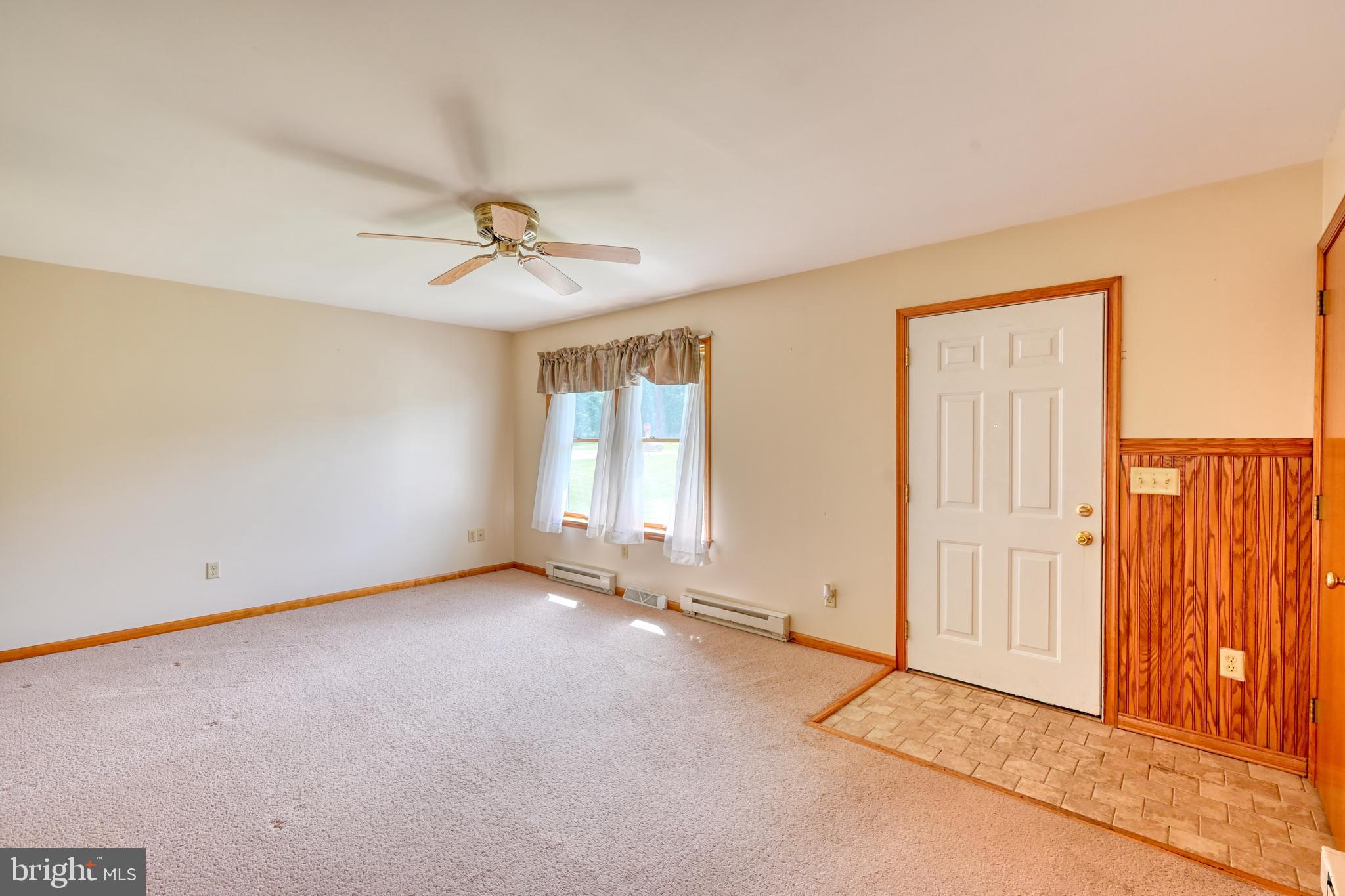 26 East Bethany Road Newmanstown, PA 17073 - Photo 4 of 51