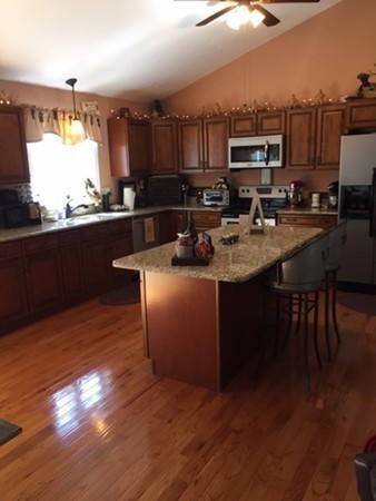 10 Highland Street Webster, MA 01570 - Photo 5 of 26
