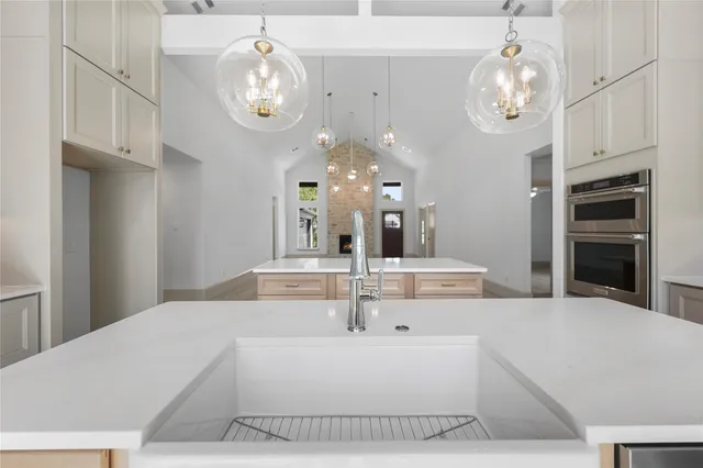 $529,990 | 106 Wyndemere Drive, Montgomery, TX 77356