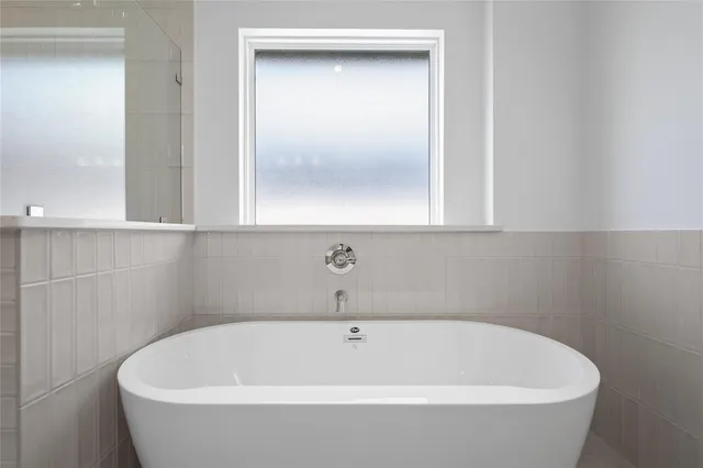 $529,990 | 106 Wyndemere Drive, Montgomery, TX 77356