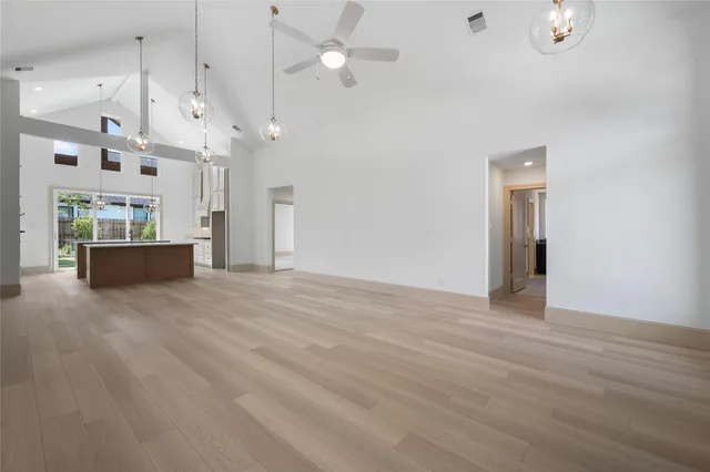 $529,990 | 106 Wyndemere Drive, Montgomery, TX 77356