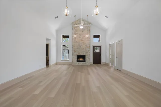 $529,990 | 106 Wyndemere Drive, Montgomery, TX 77356