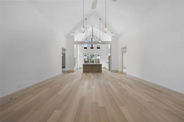 $529,990 | 106 Wyndemere Drive, Montgomery, TX 77356