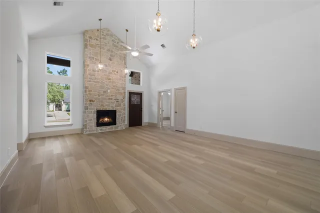 $529,990 | 106 Wyndemere Drive, Montgomery, TX 77356