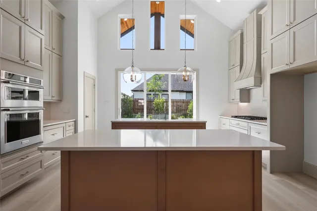 $529,990 | 106 Wyndemere Drive, Montgomery, TX 77356