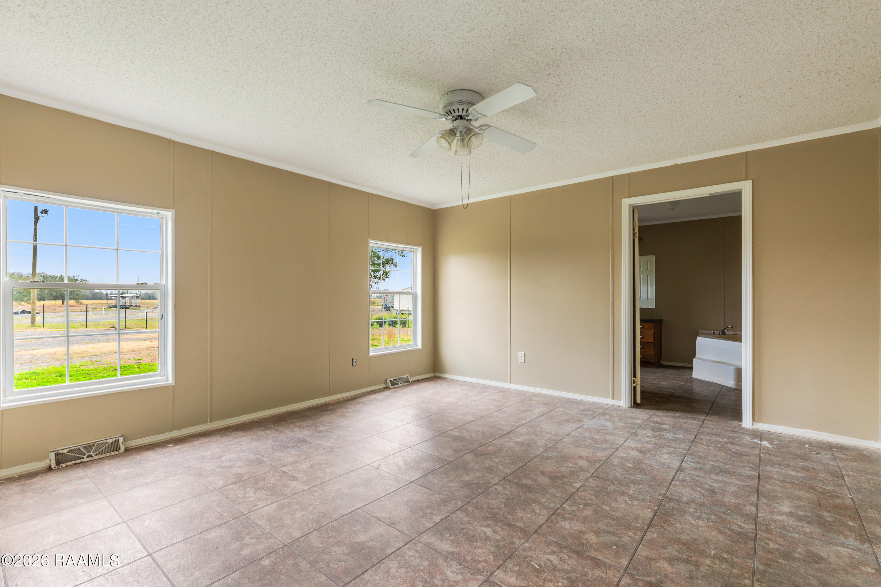 2913 Avery Island Road New Iberia, LA 70560 - Photo 17 of 21 2913 Avery Island New Iberia-15