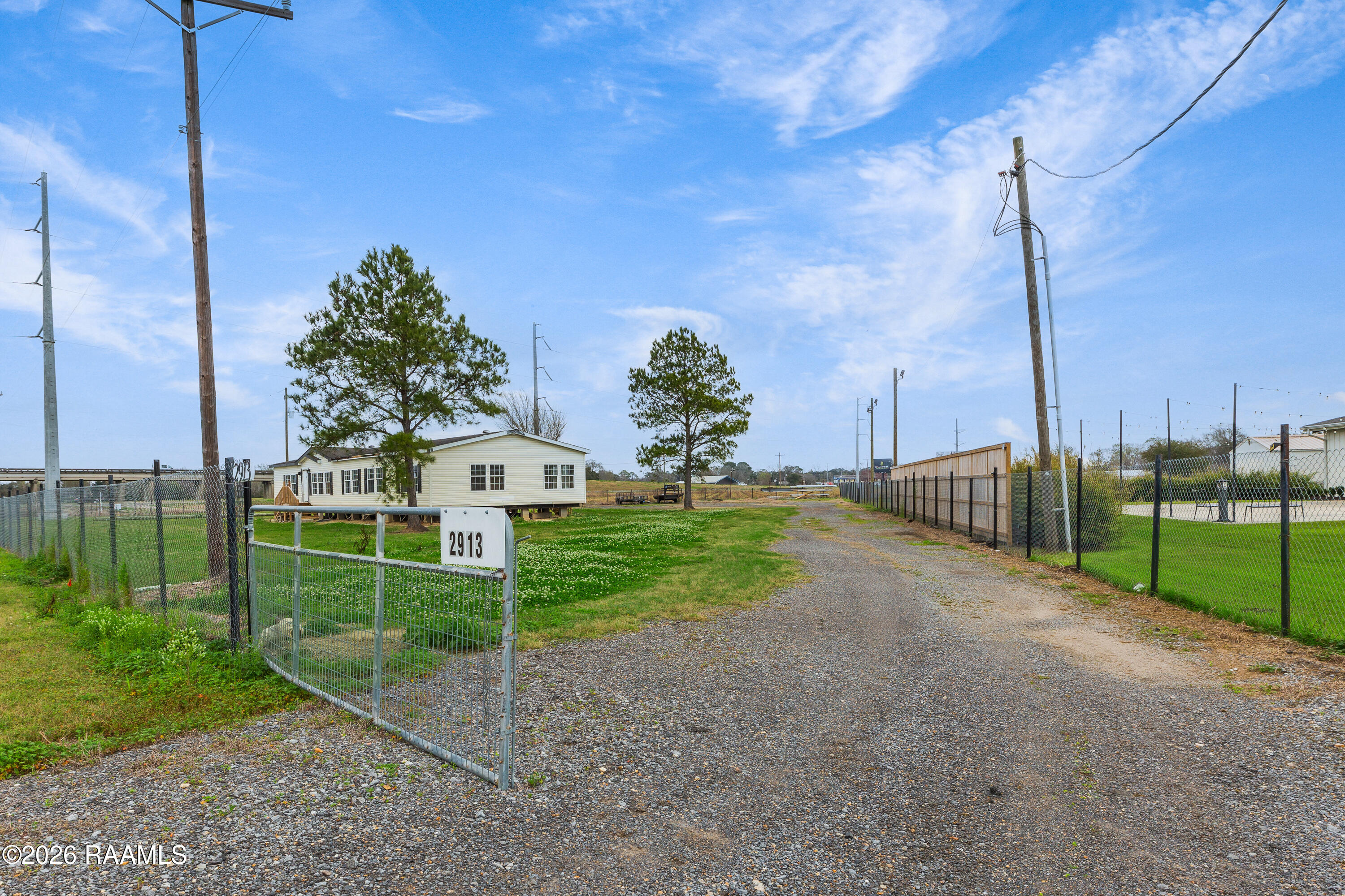 2913 Avery Island Road New Iberia, LA 70560 - Photo 3 of 21 2913 Avery Island New Iberia-4
