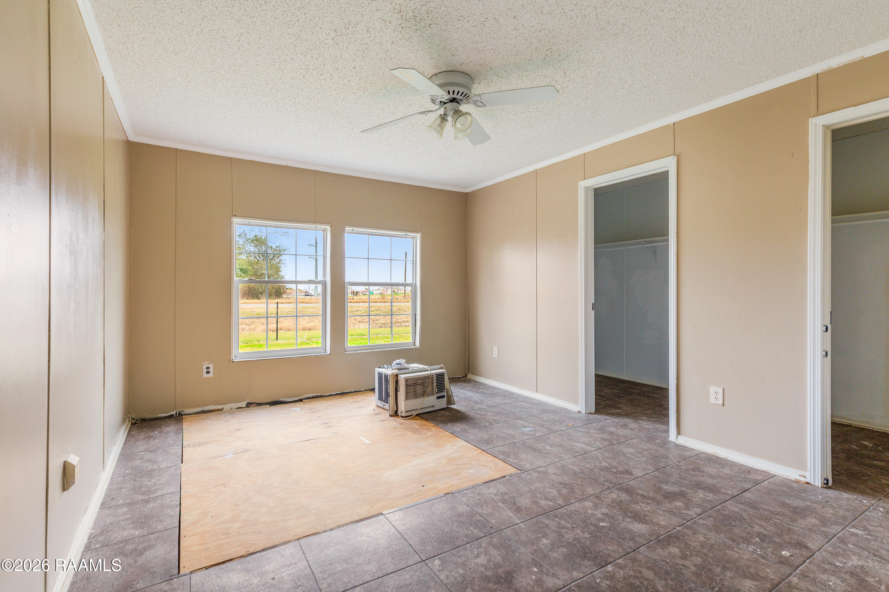 2913 Avery Island Road New Iberia, LA 70560 - Photo 9 of 21 2913 Avery Island New Iberia-12