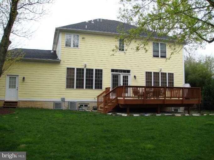 9903 Old Georgetown Road Bethesda, MD 20814 - Photo 14 of 19 Exterior (Rear)