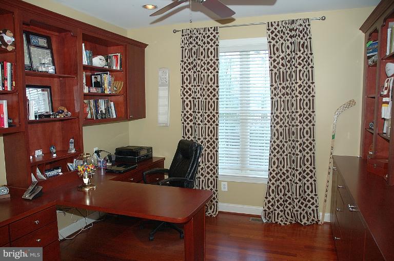 9903 Old Georgetown Road Bethesda, MD 20814 - Photo 18 of 19 Interior (General)