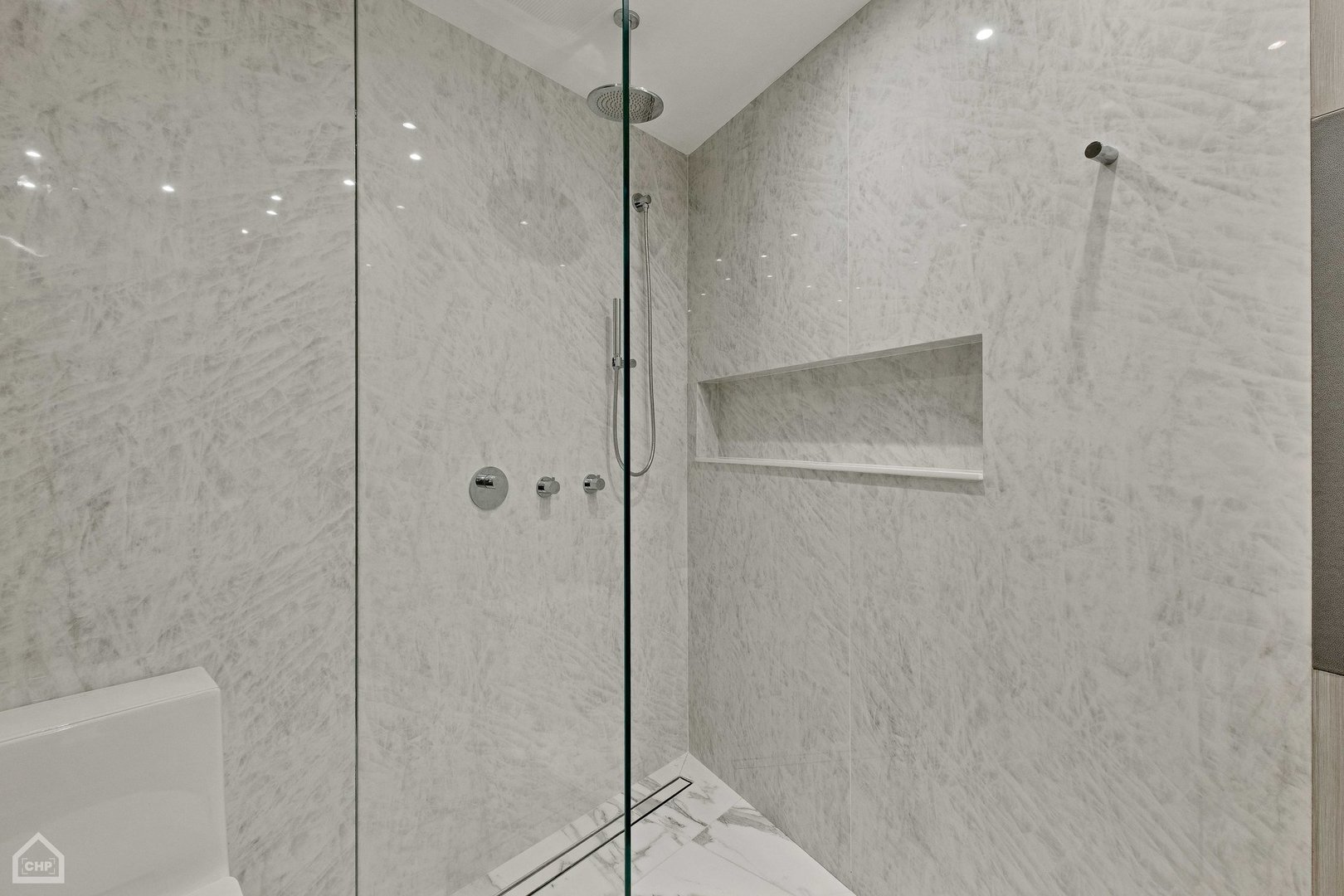 2138 North Racine Avenue Chicago, IL 60614 - Photo 41 of 45 Gallery Image 41