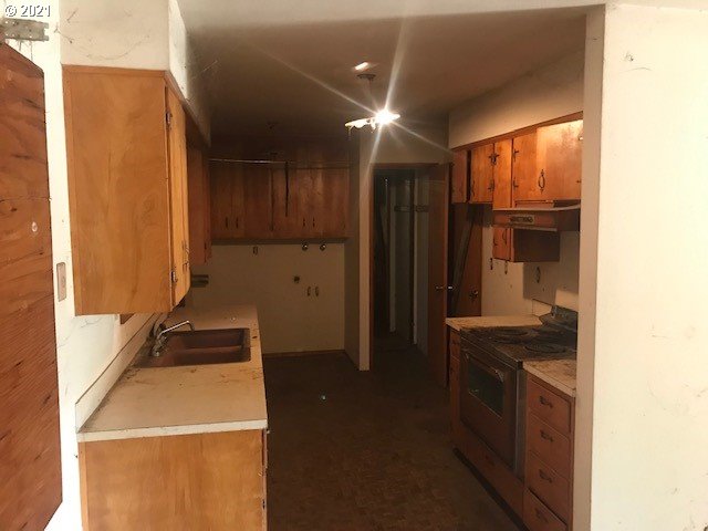 204 North 55th Street Springfield, OR 97478 - Photo 13 of 21
