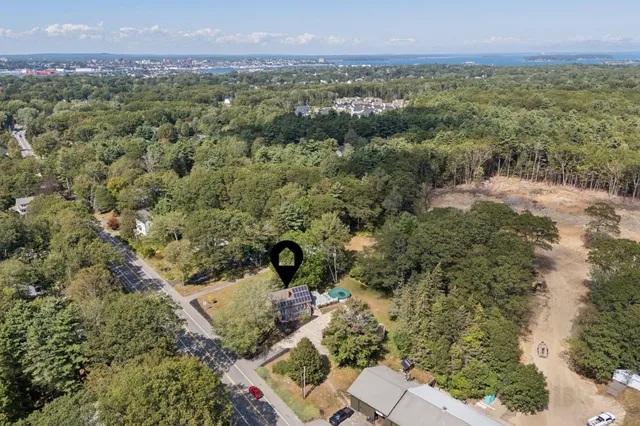 $755,000 | 90 Ocean House Road, Cape Elizabeth, ME 04107