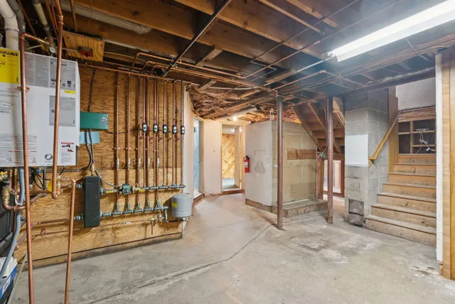 $755,000 | 90 Ocean House Road, Cape Elizabeth, ME 04107