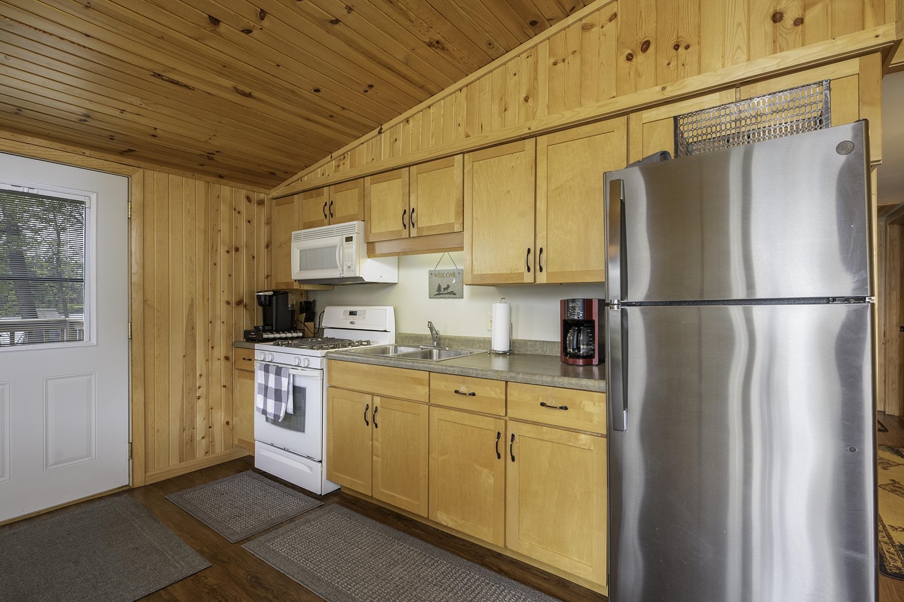 3527 Lake Thompson Road, Unit 4 Rhinelander, WI 54501 - Photo 9 of 21 Gallery Image 9