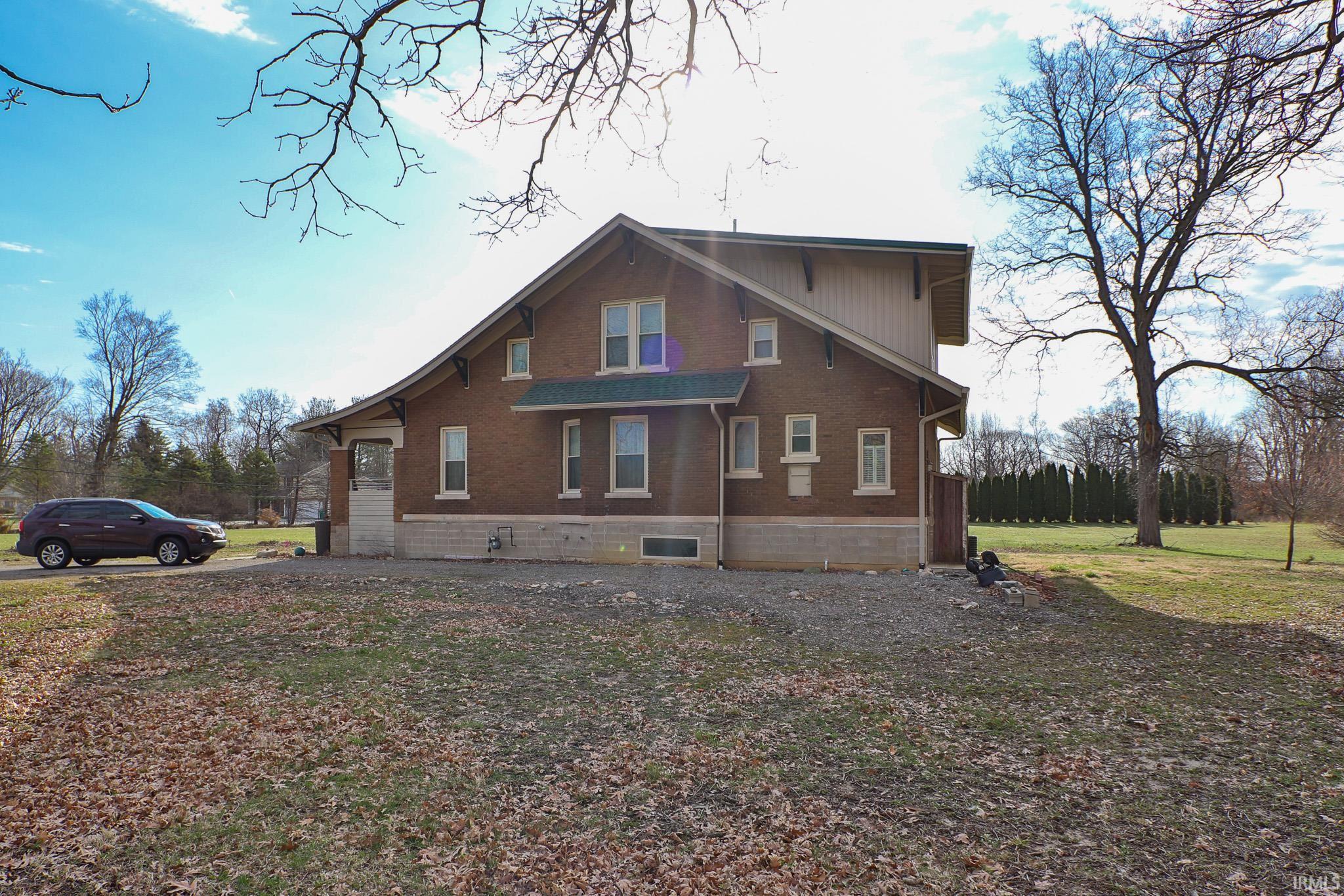 321 Tioga Road Monticello, IN 47960 - Photo 4 of 36 Gallery Image 4