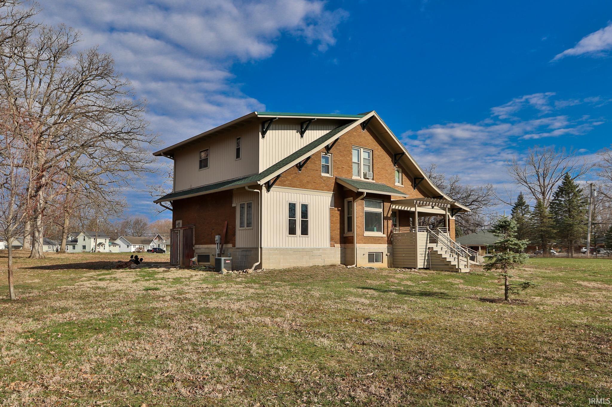 321 Tioga Road Monticello, IN 47960 - Photo 5 of 36 Gallery Image 5