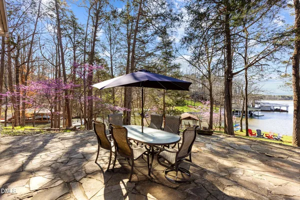$800,000 | 350 Fox Lair Trail, Semora, NC 27343