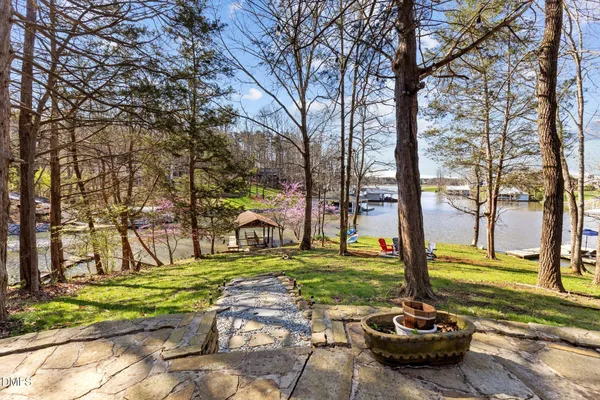 $800,000 | 350 Fox Lair Trail, Semora, NC 27343