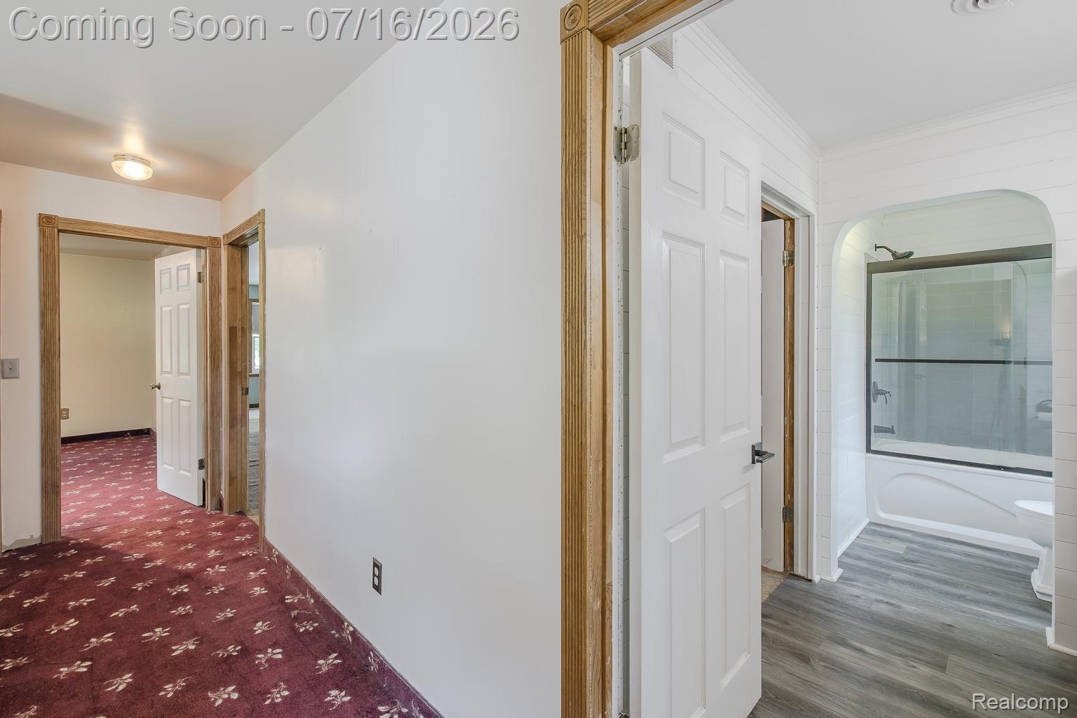 43995 Bemis Road Belleville, MI 48111 - Photo 36 of 67 Upstairs hall