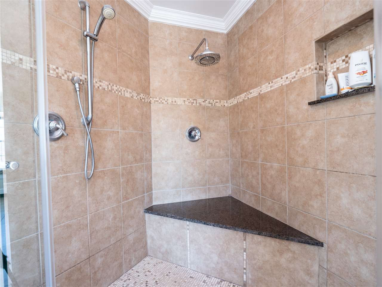 185 West Pinnacle Ridge Road, Unit 17D Waterbury, VT 05676 - Photo 27 of 39 Gallery Image 27