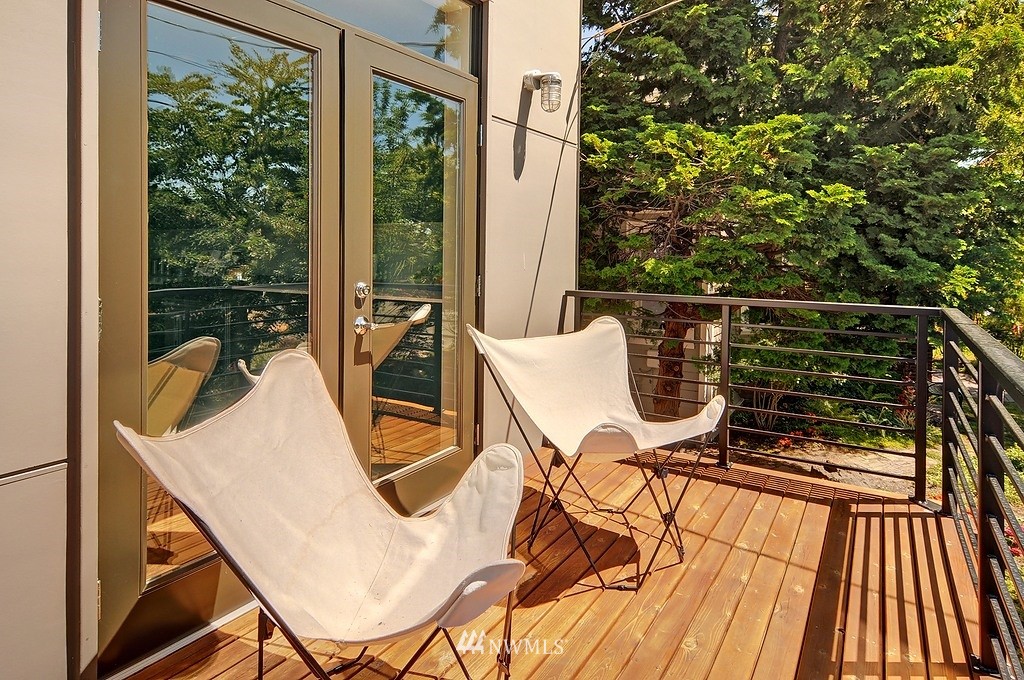 1304 North 76th Street Seattle, WA 98103 - Photo 21 of 25 Gallery Image 21