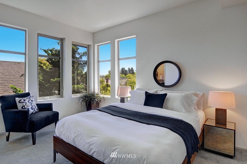 1304 North 76th Street Seattle, WA 98103 - Photo 10 of 25 Gallery Image 10