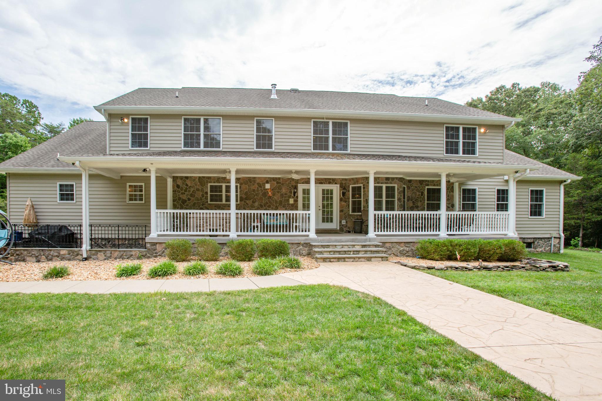 330 Joshua Road Stafford, VA 22556 - Photo 6 of 90 Gallery Image 6