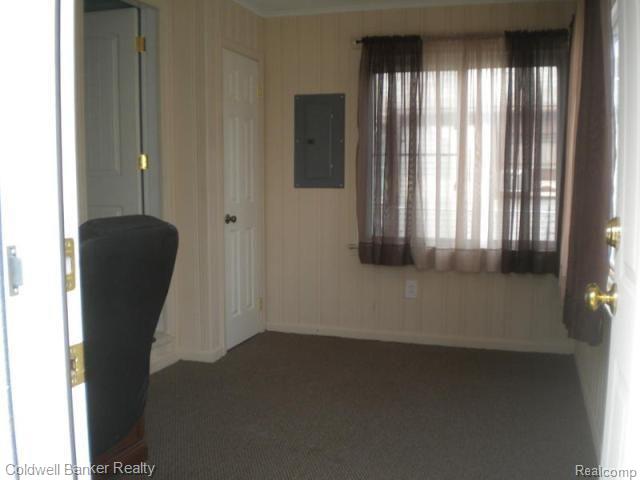 Aunt_Lauras_177[1]