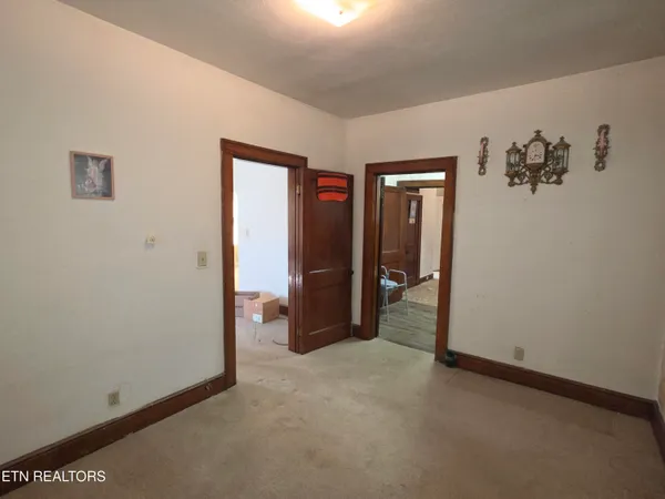 $115,000 | 1009 East Cumberland Avenue, Middlesboro, KY 40965