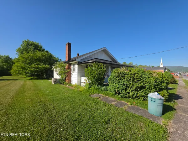 $115,000 | 1009 East Cumberland Avenue, Middlesboro, KY 40965