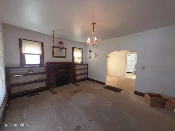 $115,000 | 1009 East Cumberland Avenue, Middlesboro, KY 40965