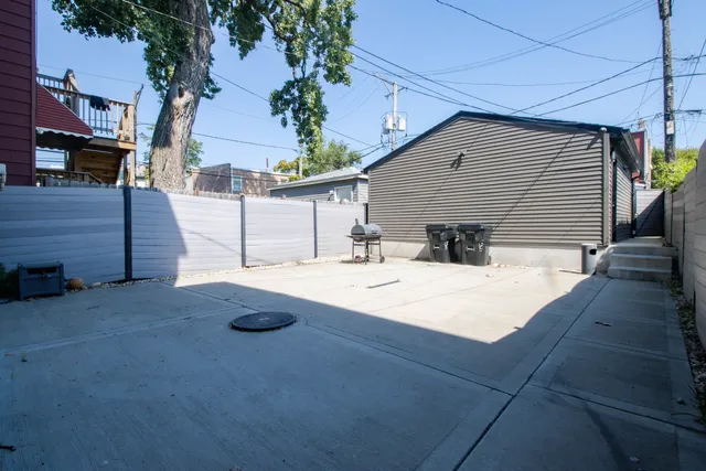 $699,999 | 321 South Richmond Street, Chicago, IL 60612